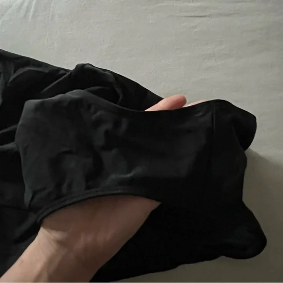 Solid & Striped Veronica One Piece in Noir - Picture 14 of 16